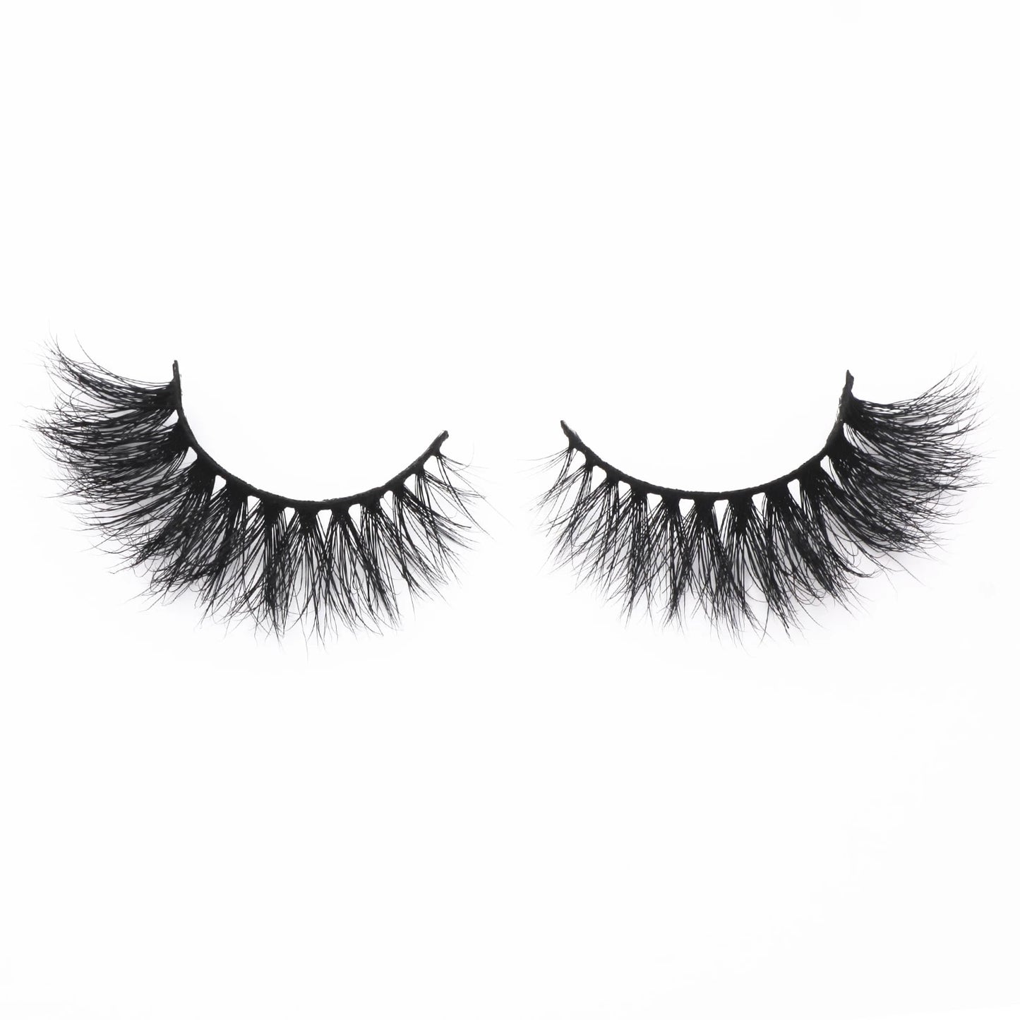 "Deanna" Lashes