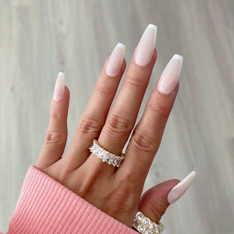 GlamGrip Medium Nails