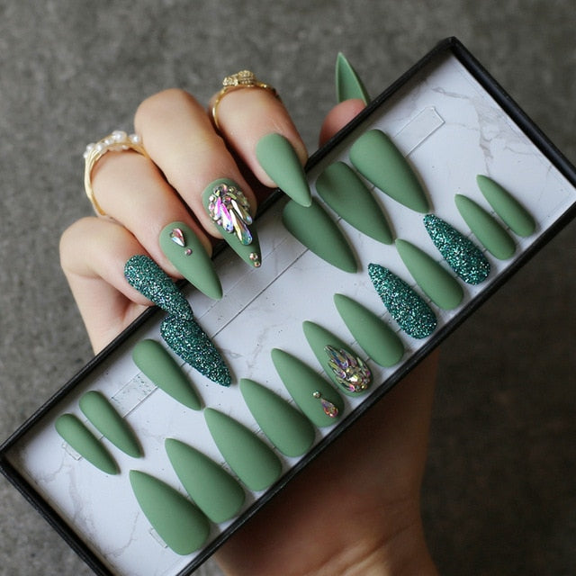 GlamGrip Gem Nails